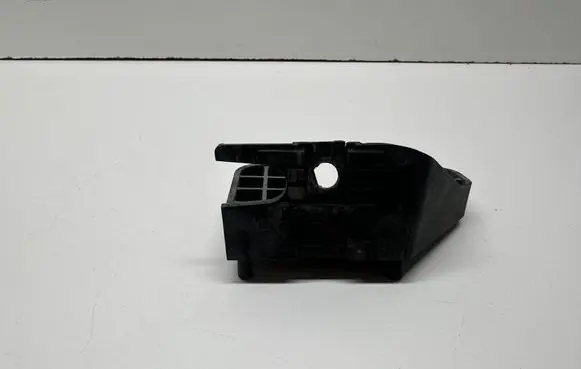 Ford Mustang V Front bumper mounting bracket DR338C392AD DR338C392 5053432