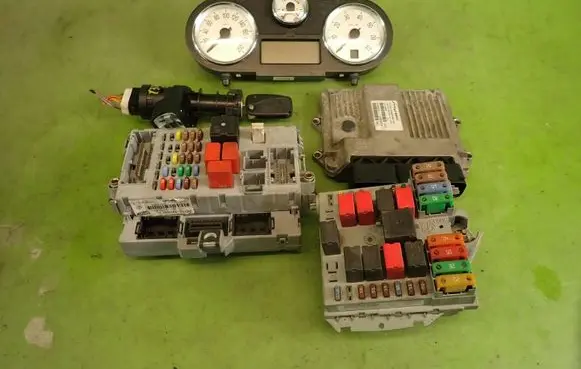 Lancia Ypsilon Ignition lock