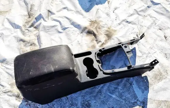 Hyundai Santa Fe Armrest 846812b100 84681-2b100