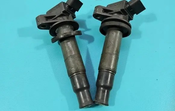 High voltage ignition coil