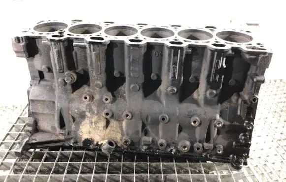 BMW 5 E60 E61 Engine block 7788546