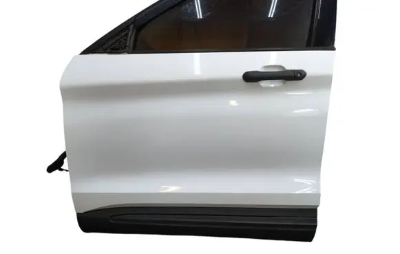 Ford Explorer VI Front door 