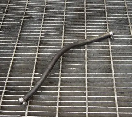 Mercedes-Benz SL R129 Engine coolant pipe/hose 1295000975 A1295000975