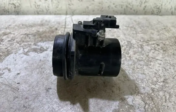 Citroen C4 I Picasso Mass air flow meter 9683282980