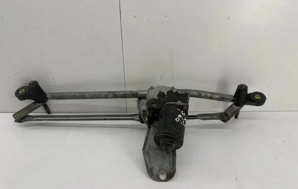 BMW X5 E53 Front wiper linkage and motor 8403026 1008325 24012671