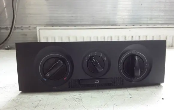 Skoda Fabia Mk1 (6Y) Climate control unit 6Y0819045B