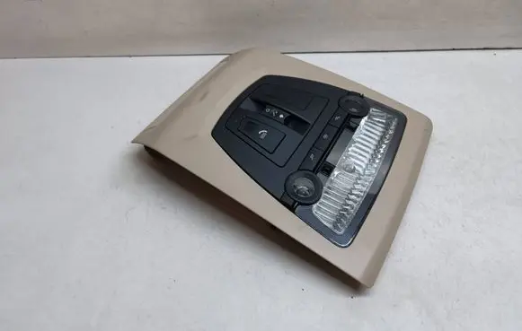 BMW 5 F10 F11 Front seat light