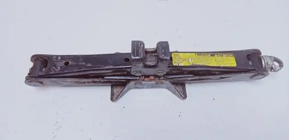 Toyota Avensis T270 Lift Jack 091110F020