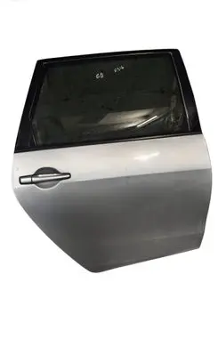 Mitsubishi Grandis Rear door