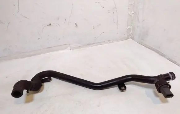 Volkswagen PASSAT CC Engine coolant pipe/hose 5N0121065