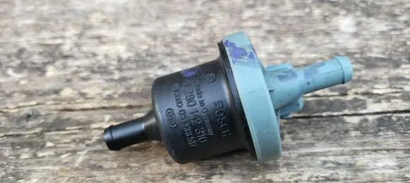 Audi 80 90 S2 B4 Valve vacuum 051133517 0280142310