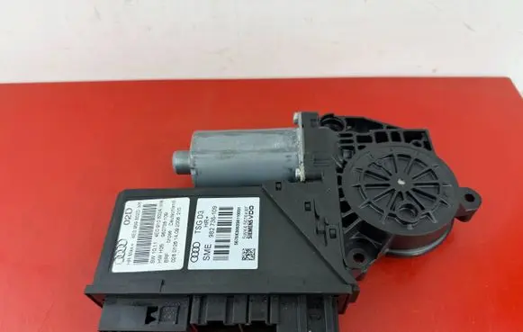 Audi A8 S8 D3 4E Rear door window regulator motor 4E0959802D