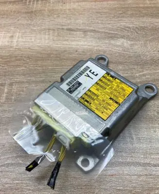 Toyota Prius (XW30) Airbag control unit/module 8917047110 1503002311 WithPlug
