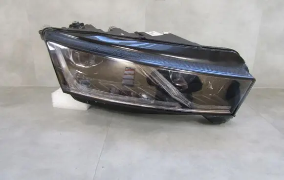 Skoda Octavia Mk4 Headlight/headlamp 5E4941016A