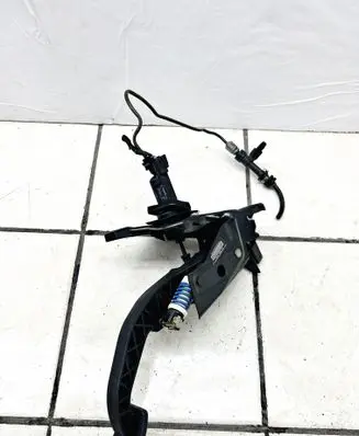 Land Rover Evoque I Clutch pedal GJ327B633AA