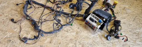 Volvo S70 V70 V70 XC Engine installation wiring loom 6849814 9128576