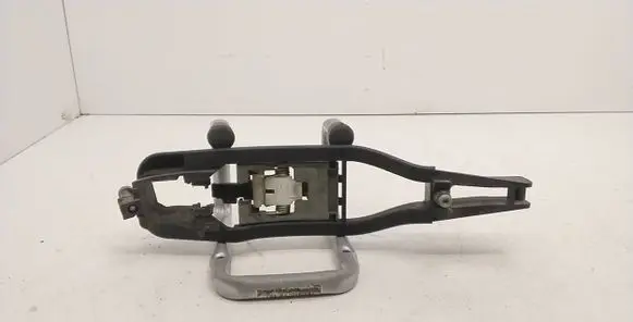 BMW 3 E46 Front door coupe exterior handle/bracket 8216122