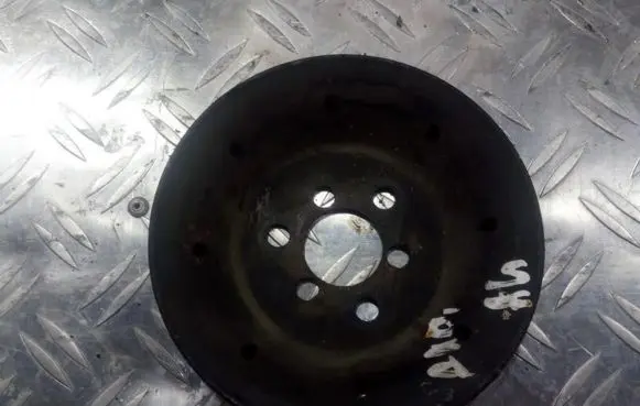 Audi A4 S4 B5 8D Crankshaft pulley 053145255c