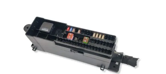 Volvo V40 Cross country Fuse module AV6T14K131AB