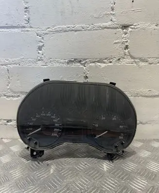 Mercedes-Benz Vito Viano W447 Speedometer (instrument cluster) A4479005007 A4479018102 A4479020300