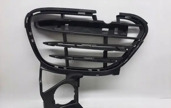 Front bumper lower grill