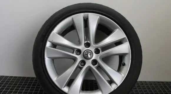 Opel Zafira C R12 alloy rim 0P046K1 OPO46K1
