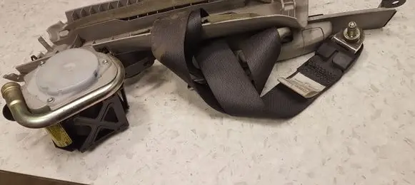 Mazda 6 Front seatbelt 0431093