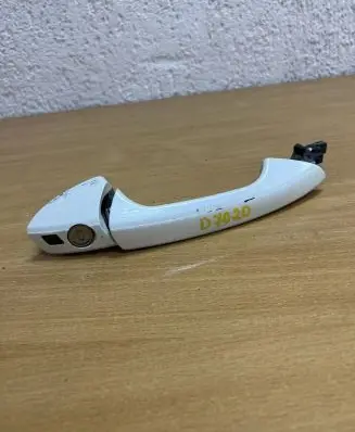 Mercedes-Benz C W204 Sliding door exterior handle A2047600270 D7020