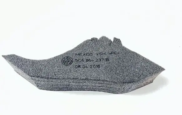 Volkswagen Jetta VI Fender foam support/seal 5C6864237B