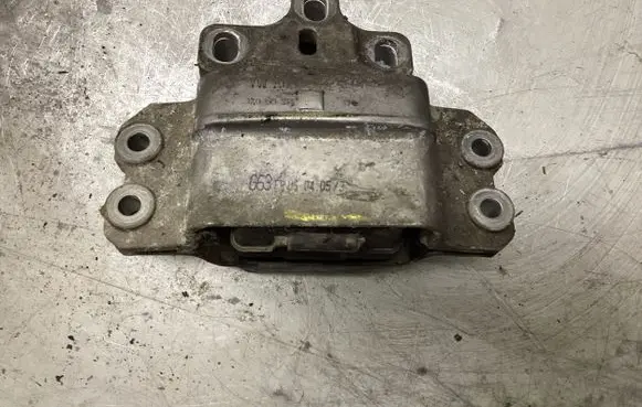 Skoda Octavia Mk2 (1Z) Engine mount bracket 1K0199555 5518050405