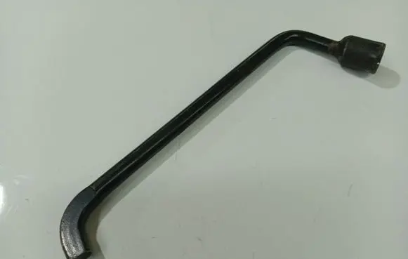 Citroen C4 Grand Picasso Wheel nut wrench 