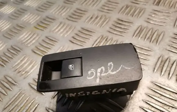 Opel Insignia A Electric window control switch 13301888