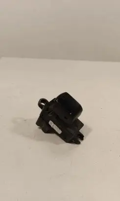Nissan Navara D40 Electric window control switch 25411EA00A