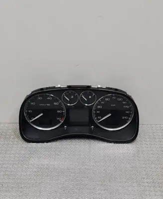 Peugeot 307 Speedometer (instrument cluster) P9660470580 S5927870