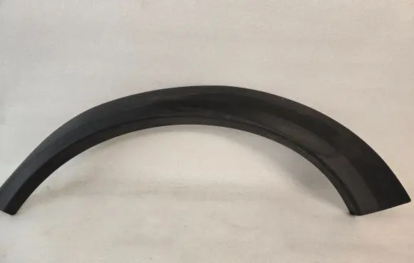 Volvo XC70 Rear arch trim 31283106