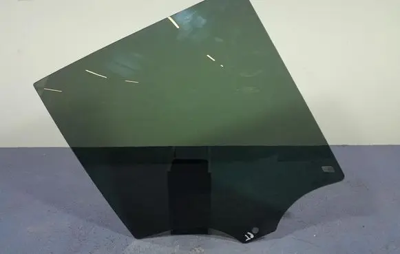 BMW X5 E53 Rear door window glass 