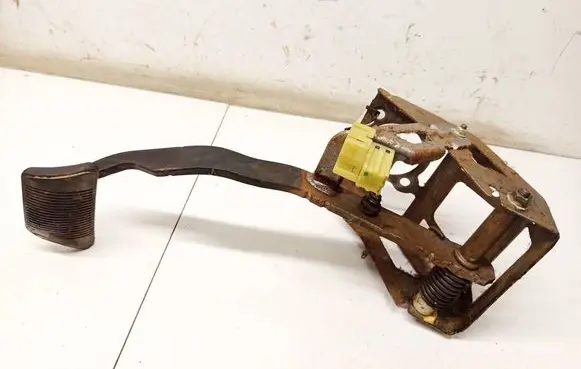 Dodge Magnum Brake pedal 