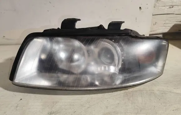 Audi A4 S4 B6 8E 8H Headlight/headlamp