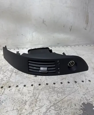 Toyota Corolla Verso AR10 Dash center air vent grill 6556444010