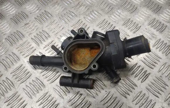 Renault Laguna I Thermostat housing 7700872078