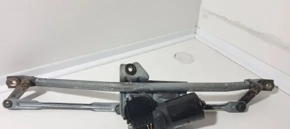 Audi A4 S4 B5 8D Front wiper linkage and motor 8D1955023C 3397020438