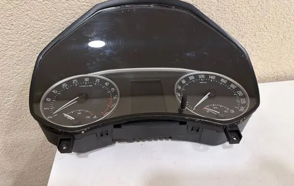 Skoda Octavia Mk2 (1Z) Speedometer (instrument cluster) 1Z0920843S