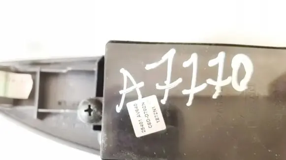 Nissan Primera Electric window control switch 25401AV640 80961AV660
