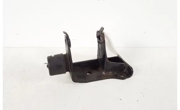 Toyota Avensis T250 Engine mounting bracket 12325-0G010