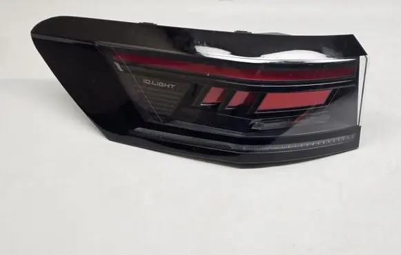 Volkswagen PASSAT B9 Rear/tail lights 3J0945207A