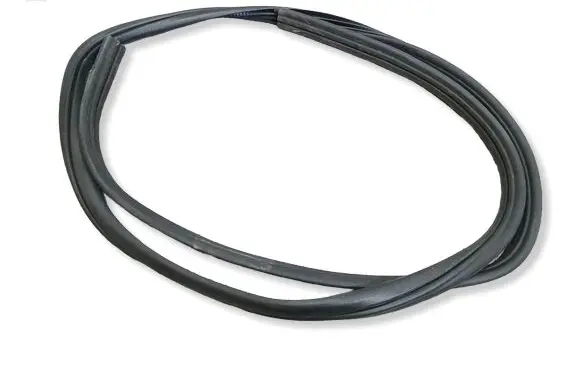 Nissan Qashqai+2 Front door rubber seal 