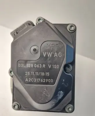 Volkswagen Tiguan Throttle valve 03L128063R A2C31762900