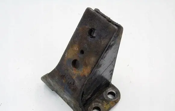 Iveco Daily 6th gen Engine mounting bracket 99452519