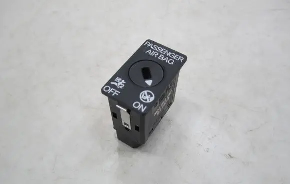 Volkswagen Tiguan Passenger airbag on/off switch 5Q0919237 B22119