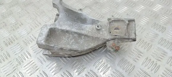 BMW X5 E70 Engine mounting bracket 6780143